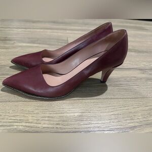 Giorgio Armani womens size 38.5 burgundy leather heels